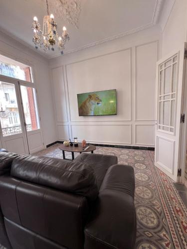 Haussmannian in Hai Emir