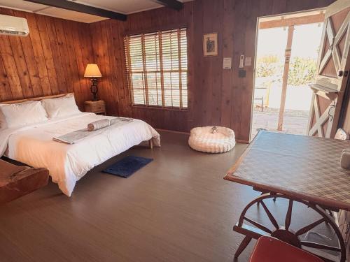 room detail thumbnail 0