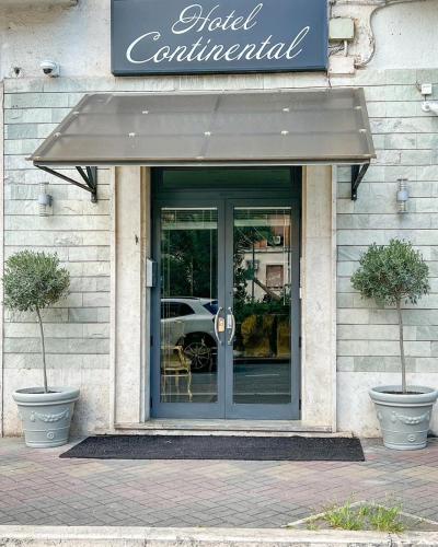 Exterior view, Hotel Continental Cassino in Cassino