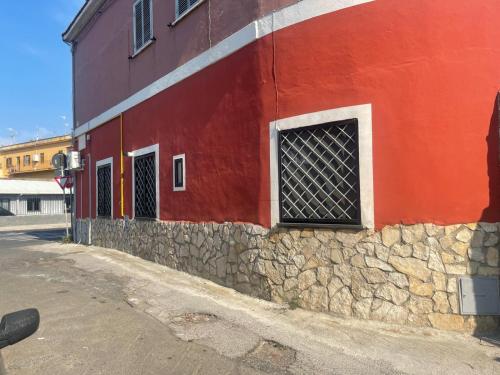 Red House- Accogliente appartamento vicino al porto