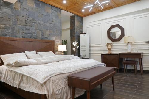 ZAR Penthouse 3 BedRoom Retreat, Kuldanna