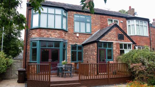 Whalley Range Gem: Elegant 3-Bed Edwardian Home, Manchester (photo 6)