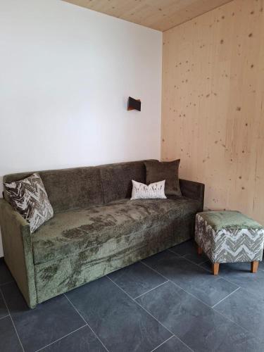 2 bedrooms, 3 beds