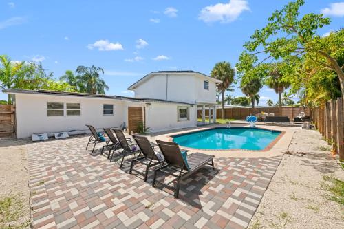 Pompano Gem, 1 mi to Beach & 12 Pickleball courts in Pompano Beach, USA