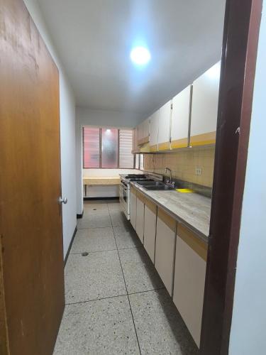 Kitchen, Apartamento Av Las Americas 3 habitaciones in Merida