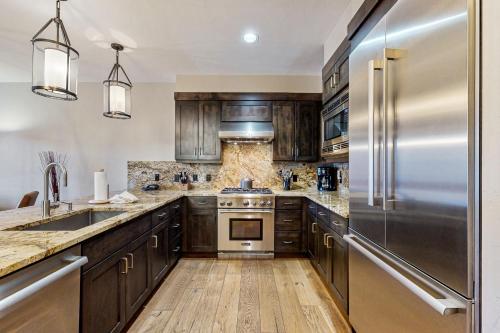 Water House on Main Street - image 12