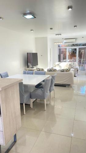 Casa Centenario Neuquén (Casa Centenario Neuquen) in 센테나리오