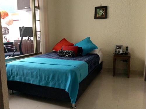 Single Room with Private Bathroom image 10