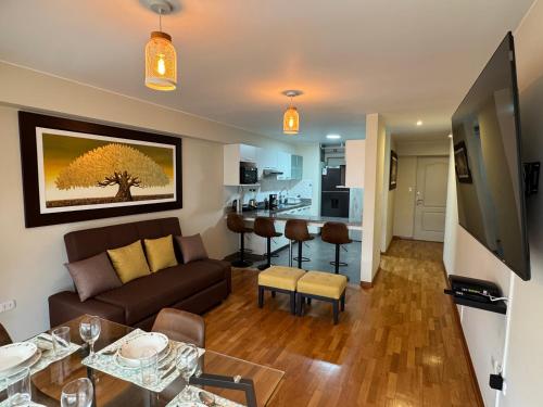 Aparts 4 Days Miraflores 1 Bedroom Executive Apartment 4255