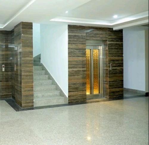 Budget friendly Modern 1BHK Flat Lift Parking Kitchen Nr Laxman Jhulla and Beach photo 5