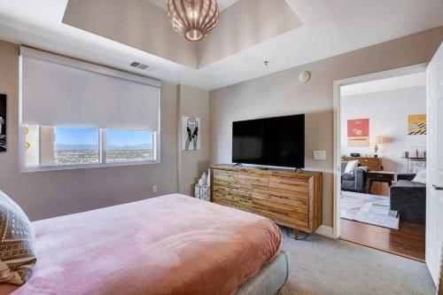 Spacious Mid Century 3BR with Views near Fremont St, Las Vegas (fotografie 3)
