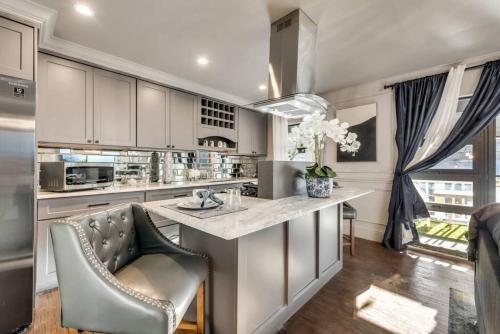 Spacious Dallas 1BR Condo w Onsite Hot Tub – khách sạn tại Đông Dallas
