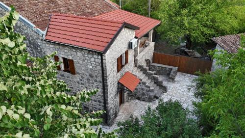 Nature Stone House - Kamena Kuća Jablan (Nature Stone House - Kamena Kuca Jablan) in Rvaši