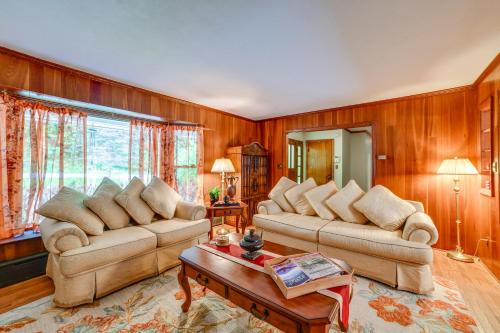 Serene Home with On-Site Brook in Callicoon Center in 米德爾敦