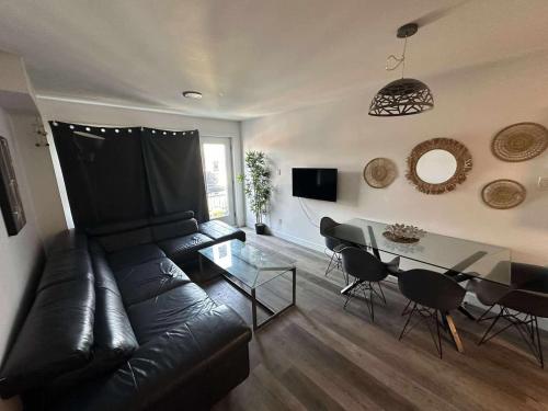 2 bedrooms near Hochelaga area D908 near Planetarium Rio Tinto Alcan