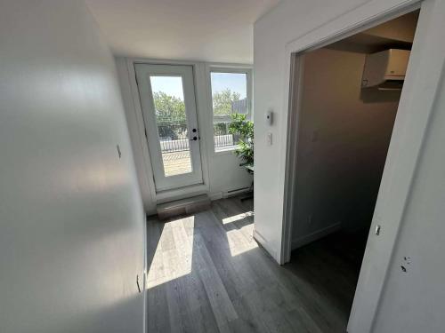 2 bedrooms near Hochelaga area D908 near The Montreal Tower / La Tour de Montreal