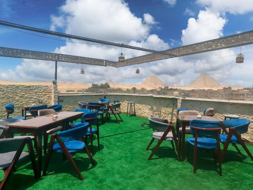 Happy View Inn in Giza