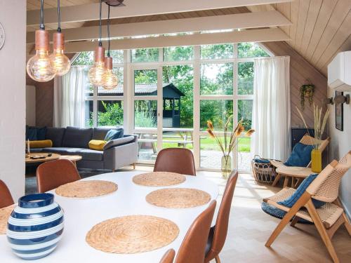 Iekārtas, 10 person holiday home in Nørre Nebel in Norre Nebel