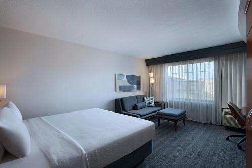 Courtyard by Marriott Omaha Aksarben Village, Omaha (photo 6)