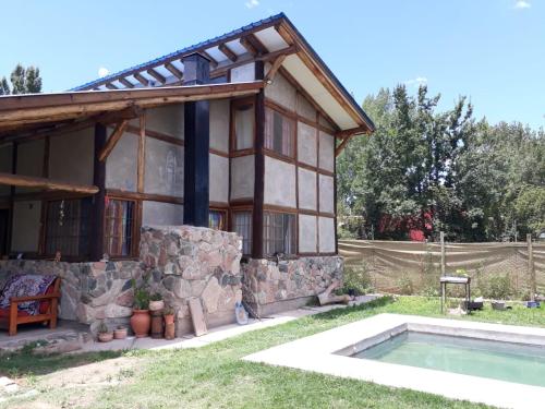 2 bedrooms, 5 beds