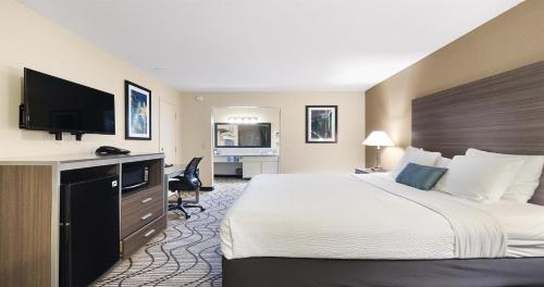 SureStay Plus Hotel by Best Western Sacramento North - image 7
