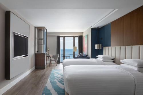 2 twin beds