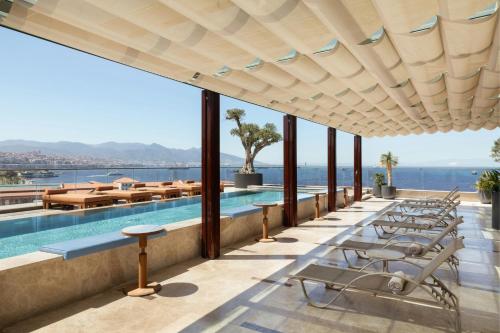 Izmir Marriott Hotel, Измир