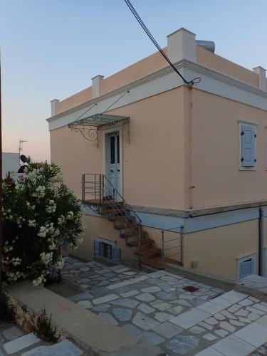  Cypress House Syros in Ermoupoli