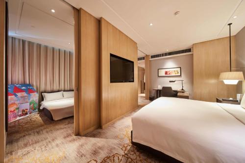 room detail thumbnail 1