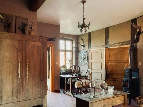 Viesnīcas āriene, Apartment In A Historic Manor House In Mecklenburg in Walkendorf