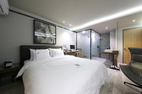 1 twin bed