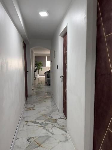 浴室, Apartamento Remodelado en Sabana Grande in Parroquia El Recreo