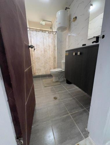 浴室, Apartamento Remodelado en Sabana Grande in Parroquia El Recreo