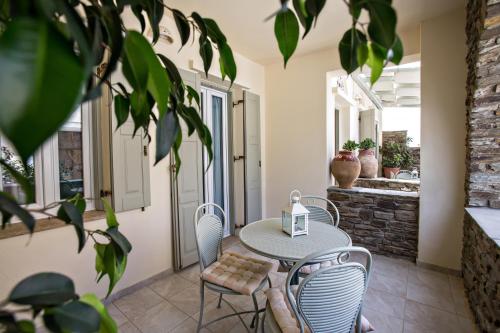 Tiniotissa Studios in Tinos