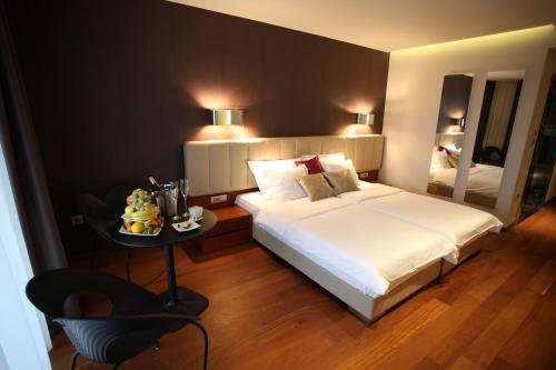 Hotel IN - image 6