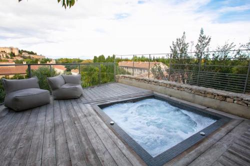 Apartment With Spa In Villeneuve-Lès-Avignon - Location saisonnière - Villeneuve-lès-Avignon
