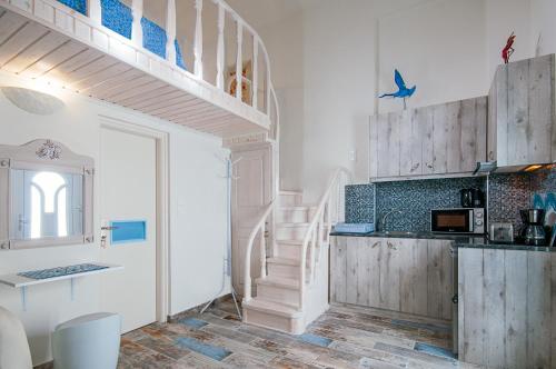 Blue Dream - Santorini - image 4