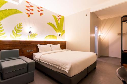 room detail thumbnail 1