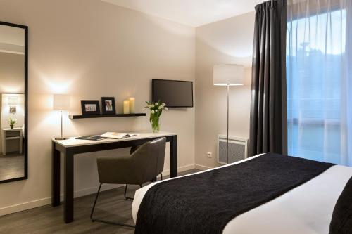 Citadines Montmartre Paris - image 7