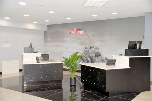 Clarion Pointe Jacksonville near Camp Lejeune in Jacksonville, USA