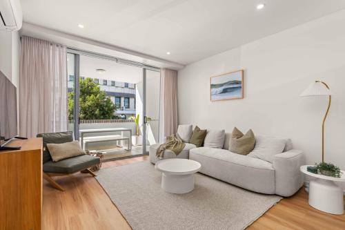 150m to Surf Beach - Central Location - 2BR in Kiama