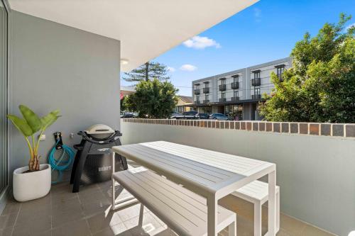 150m to Surf Beach - Central Location - 2BR in Kiama