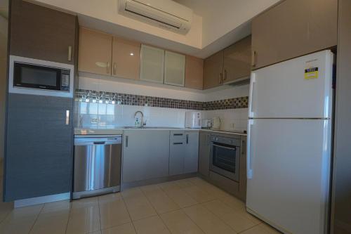 Edacious Edgar Modern 1x1 in Port Hedland