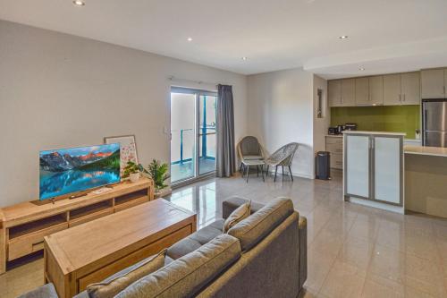 Dashing Delight Stylish 1x1 in Port Hedland