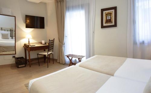 Le Petit Boutique Hotel - image 2