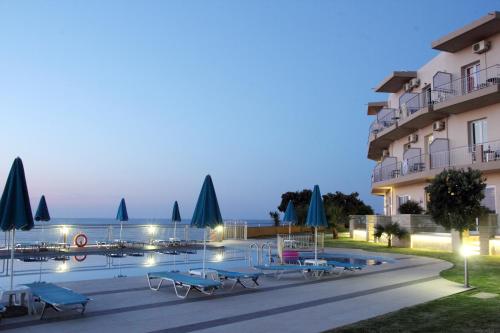Renieris Hotel - image 5