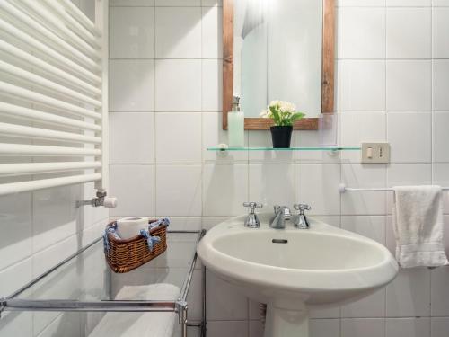 Vannas istaba, Guest house Gentile in Tagliolo Monferrato in Tagliolo Monferrato
