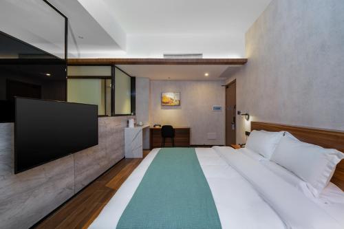 Songshan Lake Minshu Villa - image 2