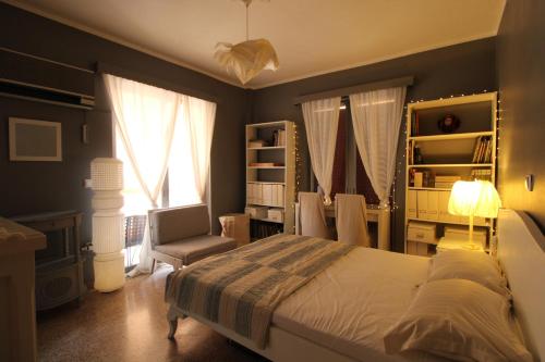 Charming Seaside Flat in Chalkoutsi (Attiki)