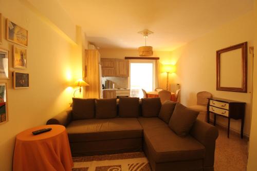 Charming Seaside Flat in Chalkoutsi (Attiki)